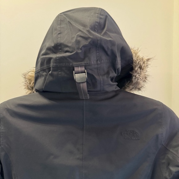 The North Face Mauna Kea Parka - Picture 6 of 14